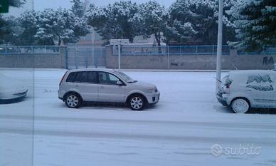 Ford fusion 1,6 tdci titanium+gancio traino- 2008