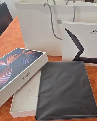 IPad Pro 12.9-Inch. (5th Generation) + IPad Magic 
