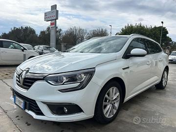 RENAULT Mégane Sporter Blue dCi 115 CV Intens
