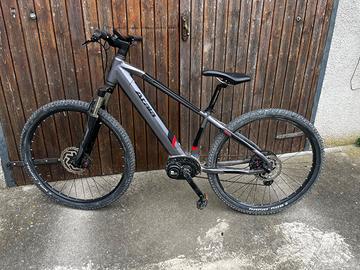 atala b-cross