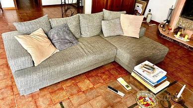 MORTARA CENTRO: AMPIO QUADRILOCALE CON AUTORIMESSA