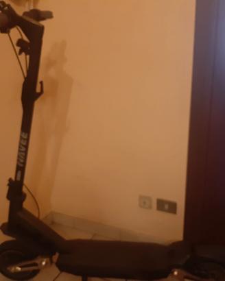 Monopattino Electric Scooter ST3 Pro Navee