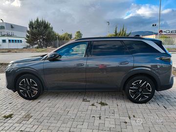 Peugeot 5008 Hybrid Allure