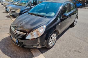 Opel Corsa 1.2 5 porte Cosmo