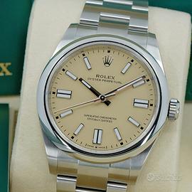 ROLEX OYSTER PERPETUAL 134300 BEIGE 08/26 NUOVO
