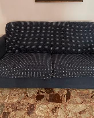 Divano 2 posti + divano letto GRATIS