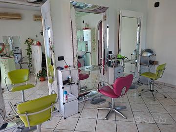 ARREDAMENTO PARRUCCHIERIA