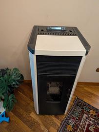  tufa pellet da 10 kW funzionante