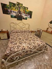 Camera da letto completa pronta per la consegna