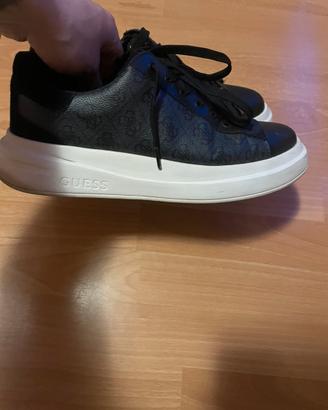 Scarpe Guess N.44