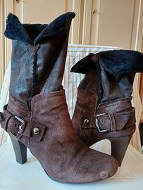 stivaletti in camoscio