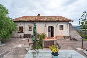 Rif.LF24- rustico santa maria di licodia
