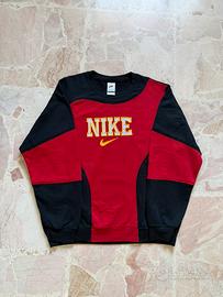 Felpa Nike Vintage ricamata rossa e nera