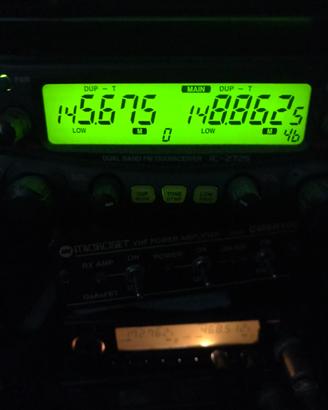 Icom 2725