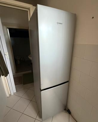 FRIGORIFERO NO FROST INDESIT