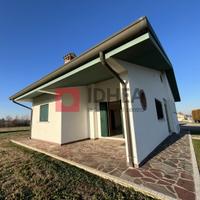 SINGOLA NUOVA CON 2000 MQ GIARDINO "RIF VBSI2"