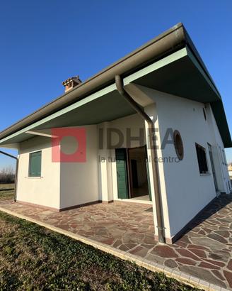 SINGOLA NUOVA CON 2000 MQ GIARDINO "RIF VBSI2"