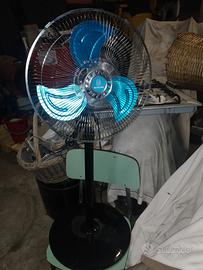 ventilatore a piantana nero