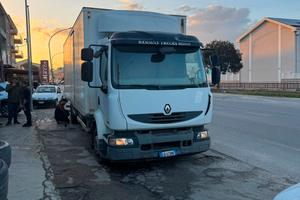 Renault Midlum 220 con sponda idraulica dhollandia