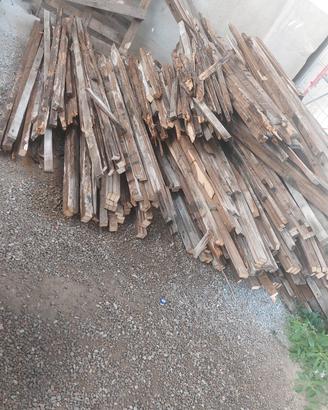 legno per stufa  e realizzazione di mensole a muro