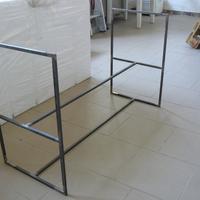 Telaio grezzo porta mensole per bar o ristoranti