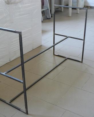 Telaio grezzo porta mensole per bar o ristoranti
