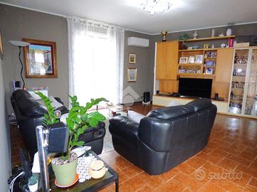 4 LOCALI A CILAVEGNA