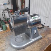 Grattugia elettrica 220V CE professionale FIMAR