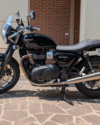 Triumph Street Twin 900 2017 Nera