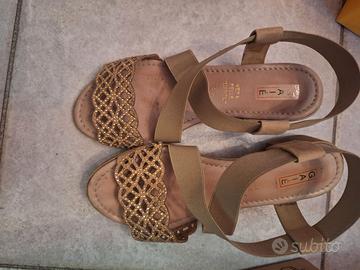 Sandaletti donna con zeppa bassa in vera pelle