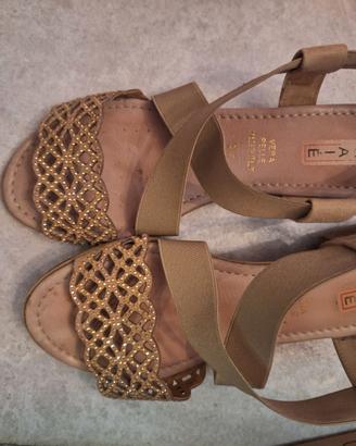 Sandaletti donna con zeppa bassa in vera pelle