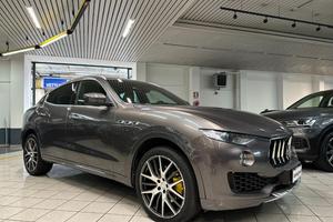 MASERATI Levante V6 Diesel 275 CV AWD - Tetto -