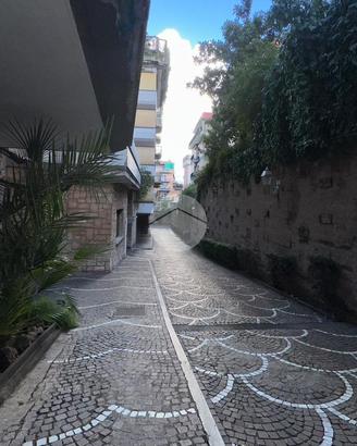 5 LOCALI A ROMA