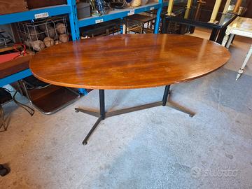 Tavolo design ovale RIMA