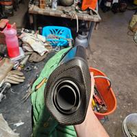 Terminale akrapovic per duke 790