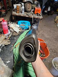 Terminale akrapovic per duke 790