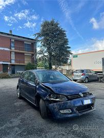 VW Polo 1.6 TDi anno 2011 (solo ricambi)