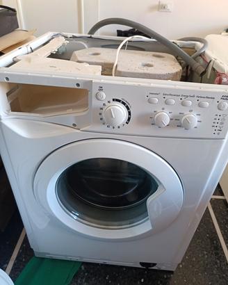 Ricambi lavatrice indesit