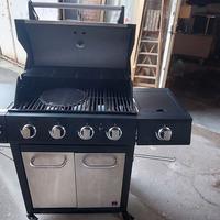 barbecau  nero e acciaio