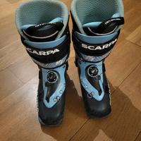 scarpone sci alpinismo donna Scarpa F1 taglia 235.