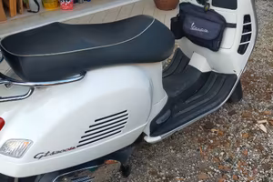 Vespa 300 gts