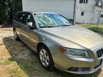 Volvo V70 2.4D 163 CV Tagliando tutti lavori fatti
