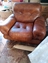 Poltrone di pelle + tavolino