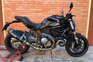 Ducati monster 821 2020 stealth