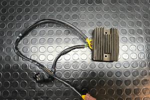 Regolatore ti tensione vespa GTS 300