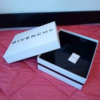 GIVENCHY