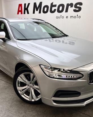 VOLVO V90 B4 (d) Geartronic Momentum