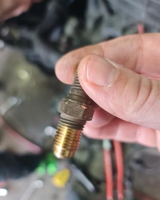 Valvola Rail OEM  Audi S3 8p EA113 Golf Gti TT 