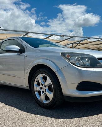 Opel Astra GTC 1.3 Diesel