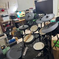 V-DRUMS TD-17KVX2 + accessori